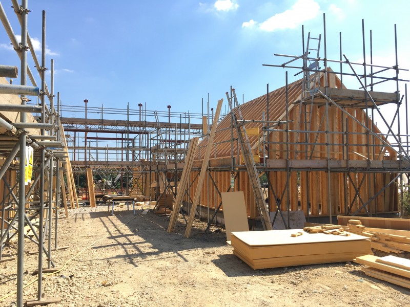 Timber Frame progresses at Viewpoint